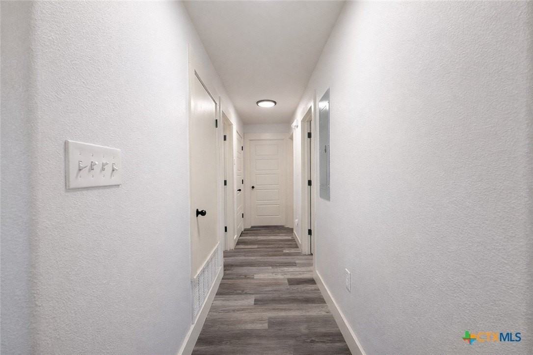 710 Jefferis Ave - Photo 6 of 14