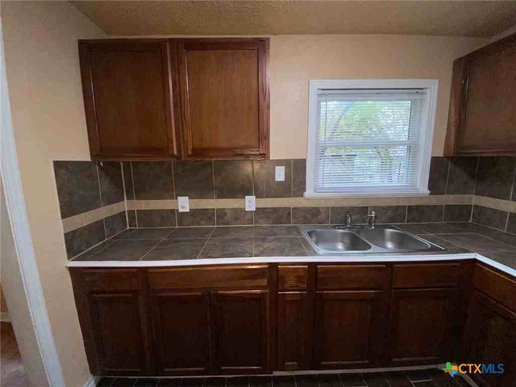 1901 Poage Ave - Photo 6 of 10