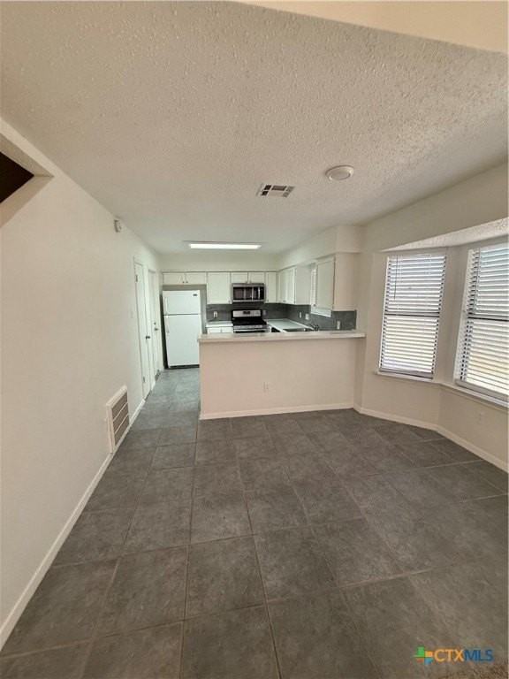 409 El Secreto St - Photo 4 of 16