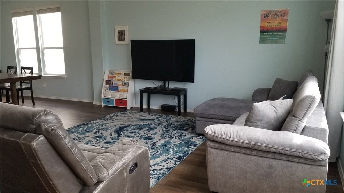 4044 Sun Meadow Ln - Photo 5 of 18