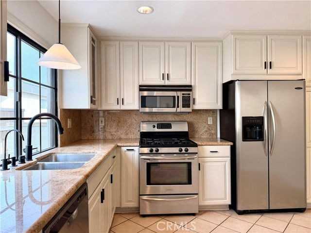 227 S Madison Ave #PH3 - Photo 7 of 8