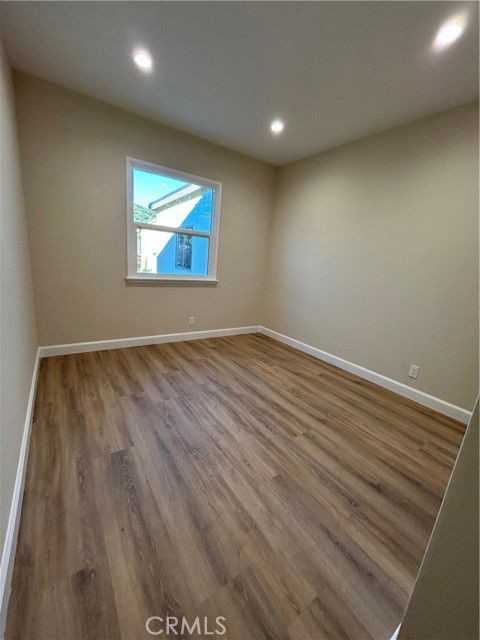 9241 Pali Ave - Photo 4 of 8