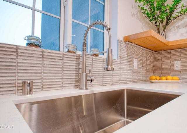 2327 Langdale Ave #1-2 - Photo 3 of 8