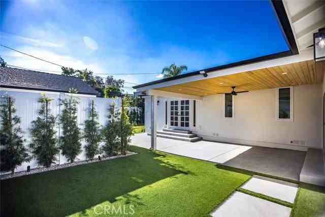 13220 Otsego St - Photo 3 of 8