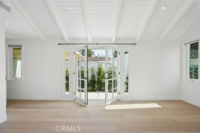 13220 Otsego St - Photo 5 of 8