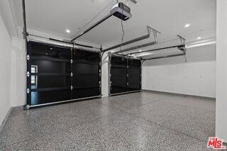 4825 Satsuma Ave #2 - Photo 3 of 8