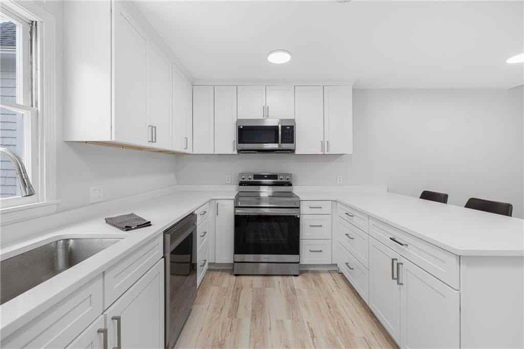 458 Thames St Unit B #B - Photo 7 of 39