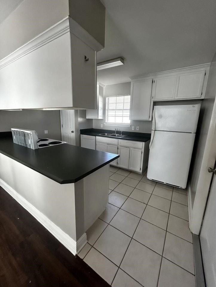 3094 Layla St - Photo 4 of 7