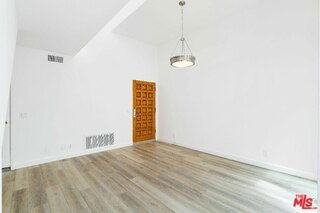 29221 Heathercliff Rd #4 - Photo 3 of 8