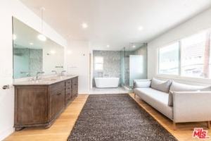 featured image of 29 Lighthouse St #3PH