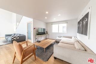 29 Lighthouse St #3PH - Photo 3 of 8