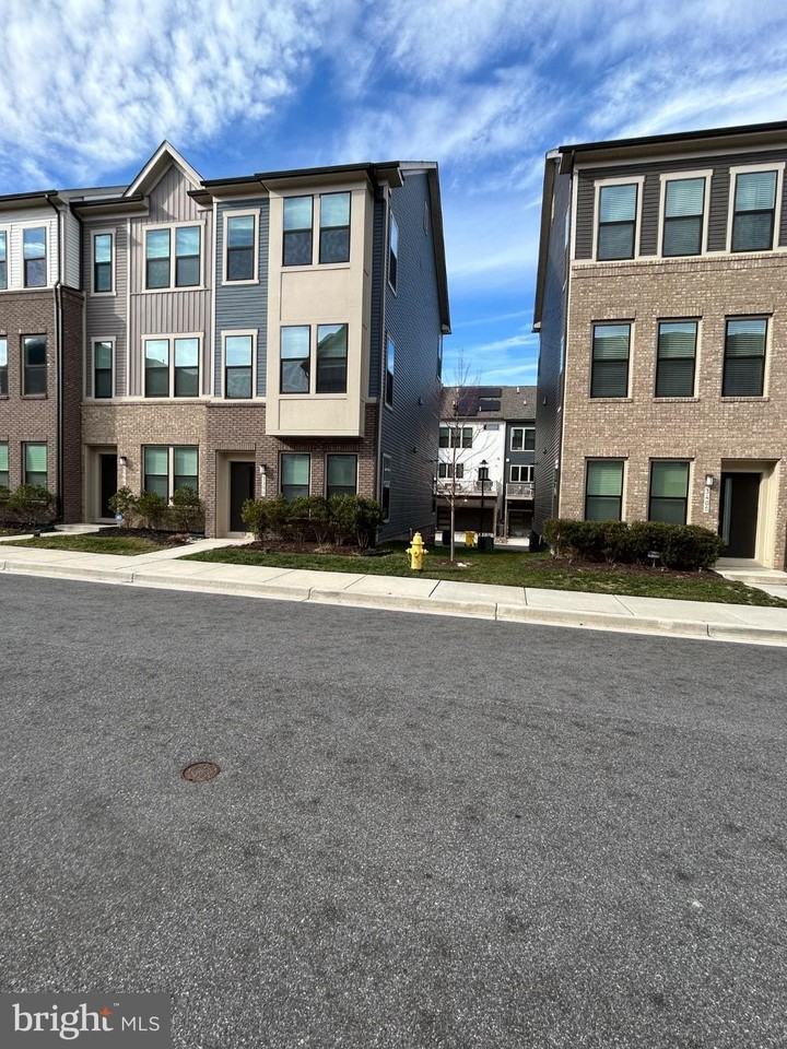 3398 Cormorant Dr - Photo 2 of 50