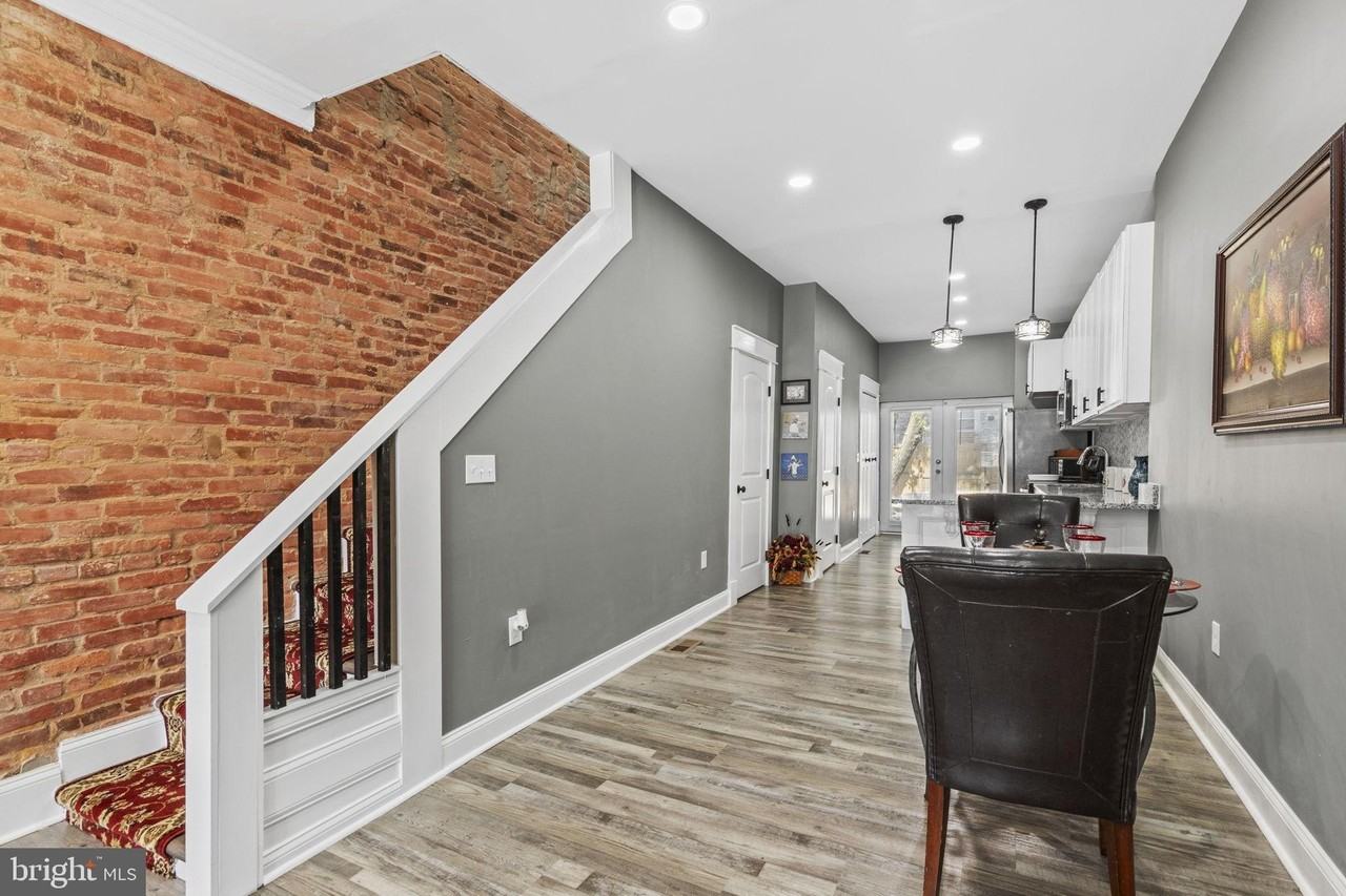 1934 E Lafayette Ave - Photo 6 of 25