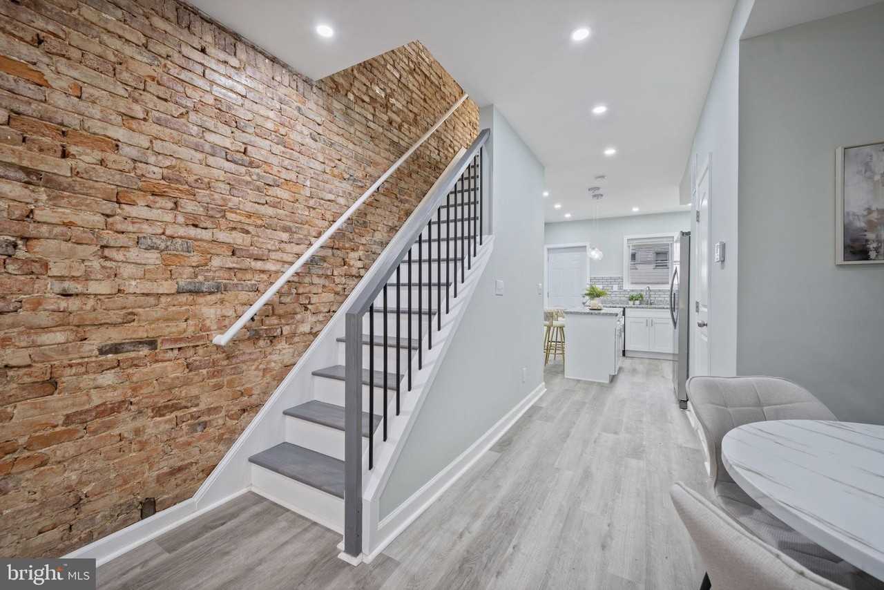 328 S Macon St - Photo 4 of 50