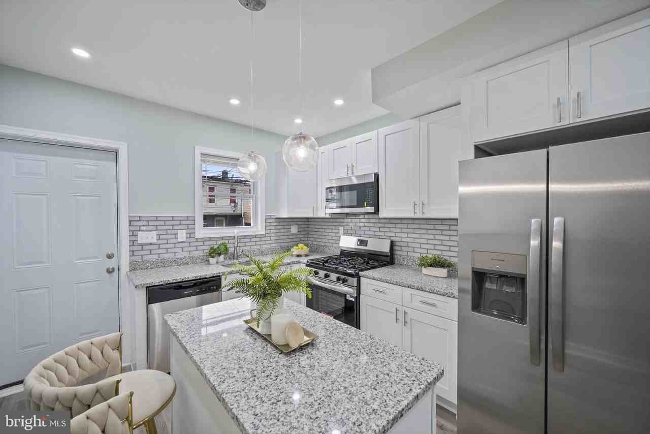 328 S Macon St - Photo 6 of 50