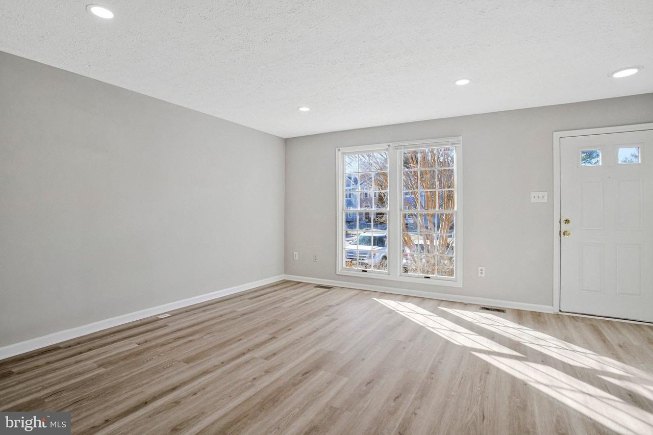 8263 Berryfield Dr - Photo 5 of 50