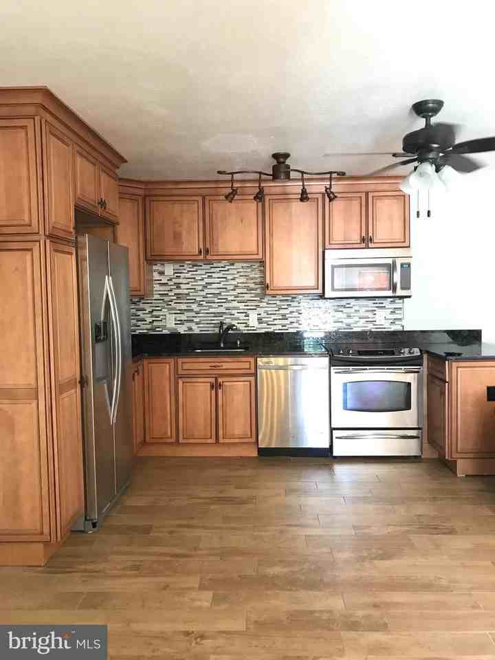 11 First St - Photo 5 of 8