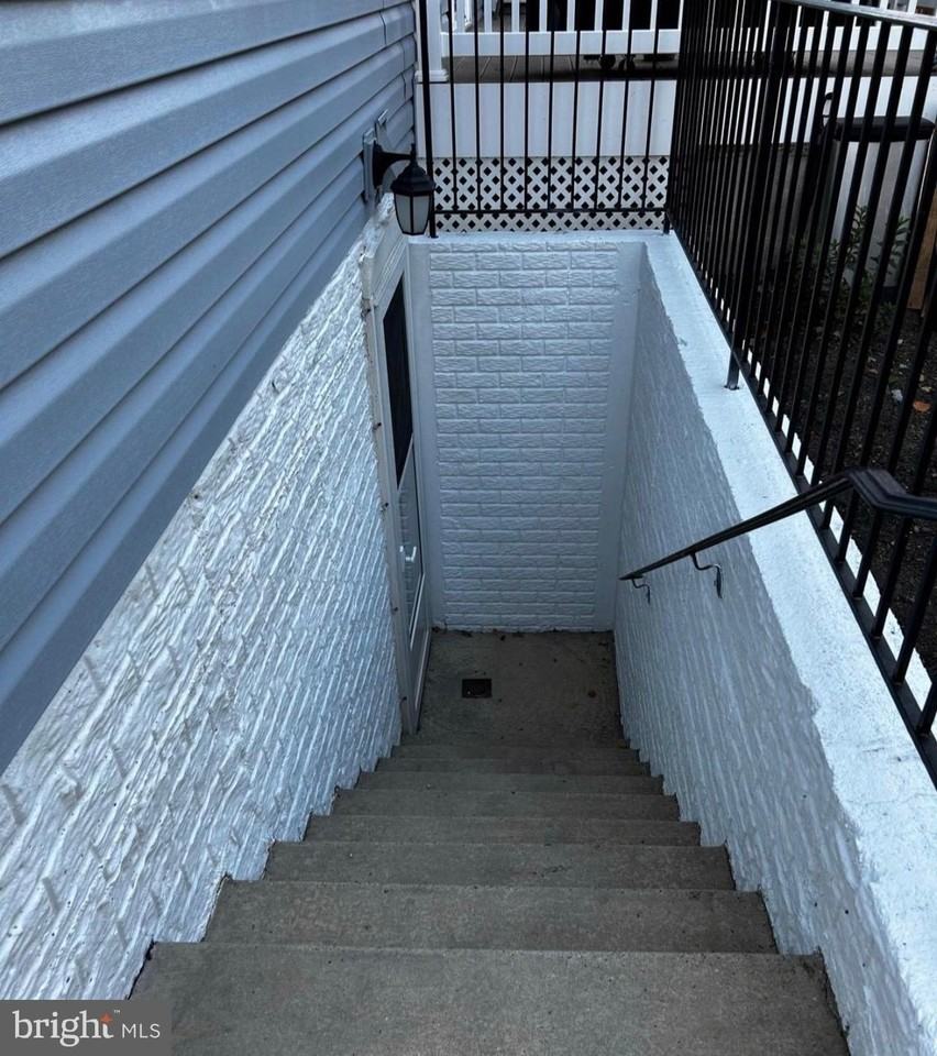 5415 Chillingham Pl - Photo 2 of 13