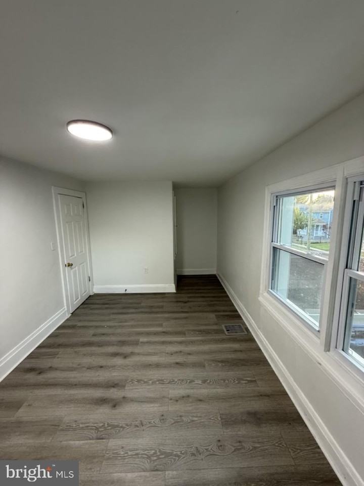 125 Osborne Rd Apt 3 #3 - Photo 2 of 7