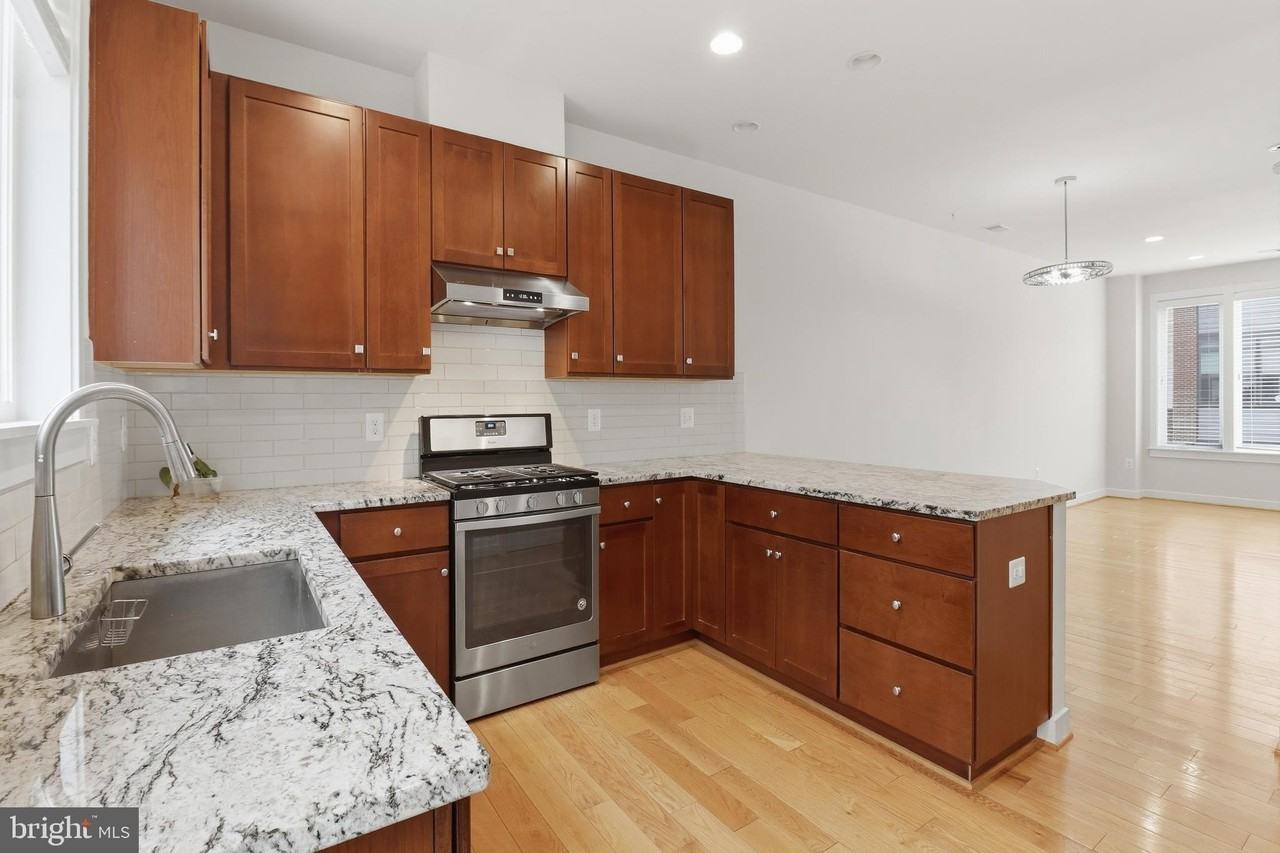 16199 Columbus Ave - Photo 6 of 50