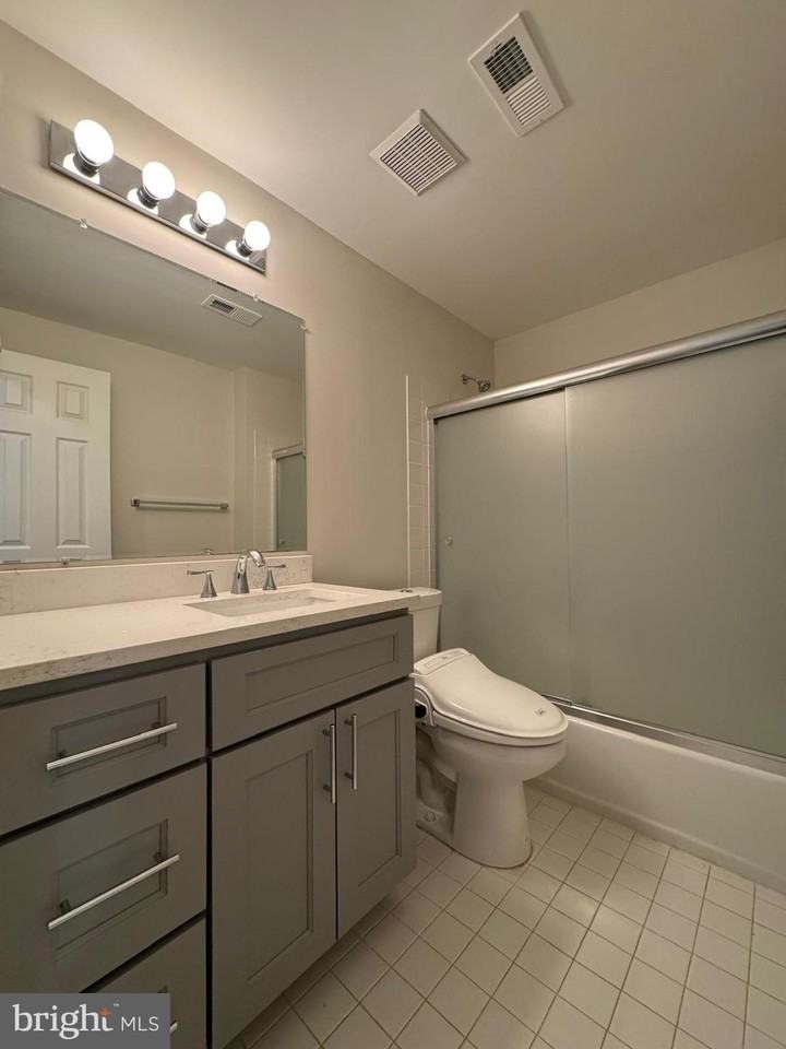 12219 Quintette Ln - Photo 7 of 17