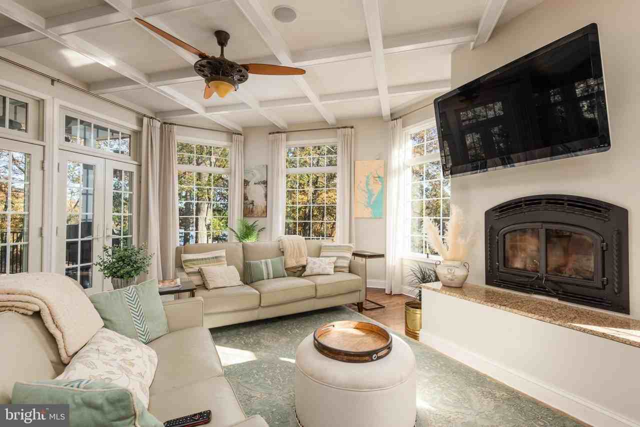 2620 Love Point Rd - Photo 4 of 50