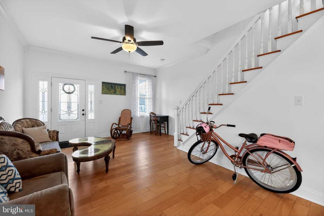 810 Central Ave - Photo 3 of 33