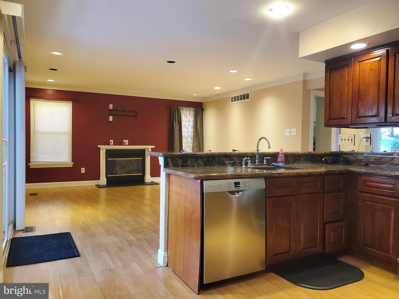 2667 Woodsview Dr - Photo 5 of 28