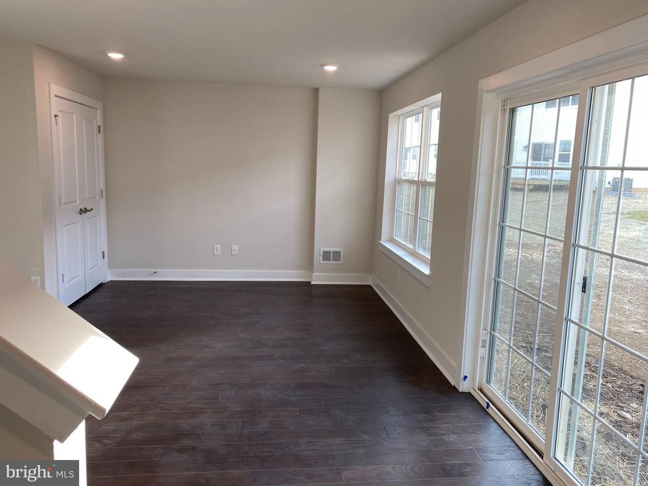 232 Red Leaf Ln - Photo 3 of 20