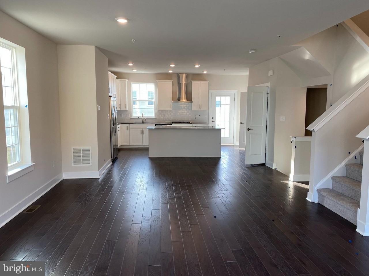 232 Red Leaf Ln - Photo 5 of 20