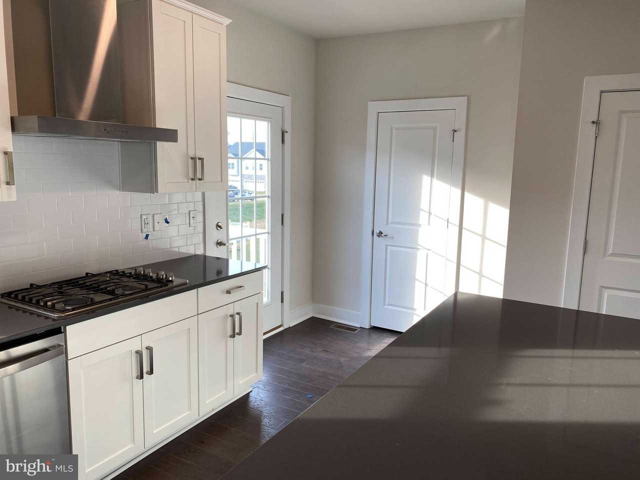 232 Red Leaf Ln - Photo 7 of 20