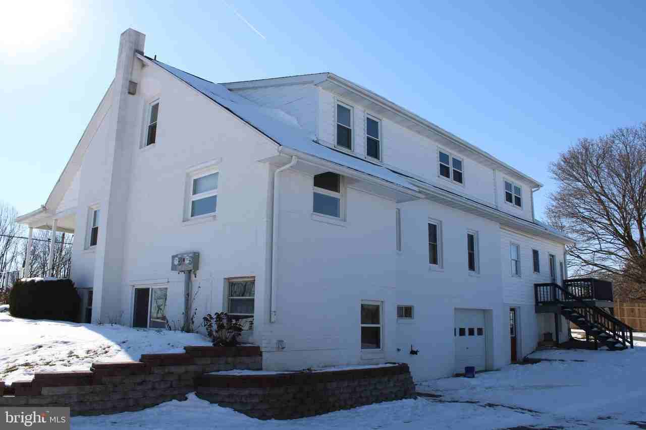 5891 Meadville Rd - Photo 3 of 33