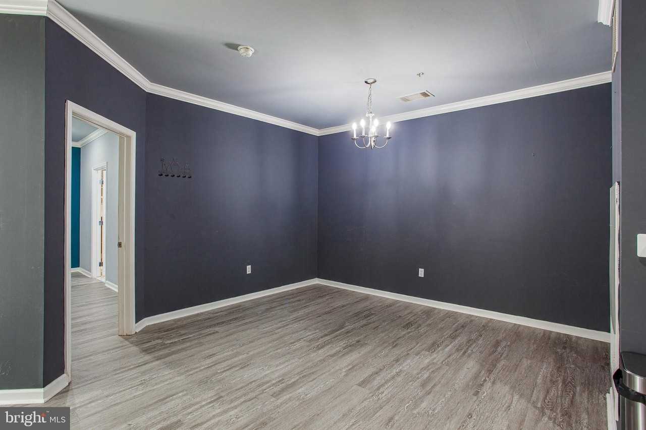 350 W Elm St Ste 3003 #3003 - Photo 7 of 33