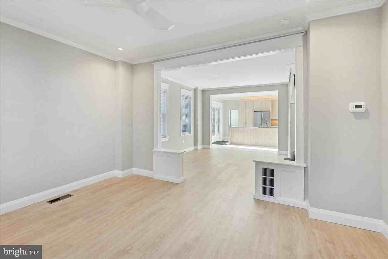 2704 Croydon St ## 6 - Photo 3 of 25