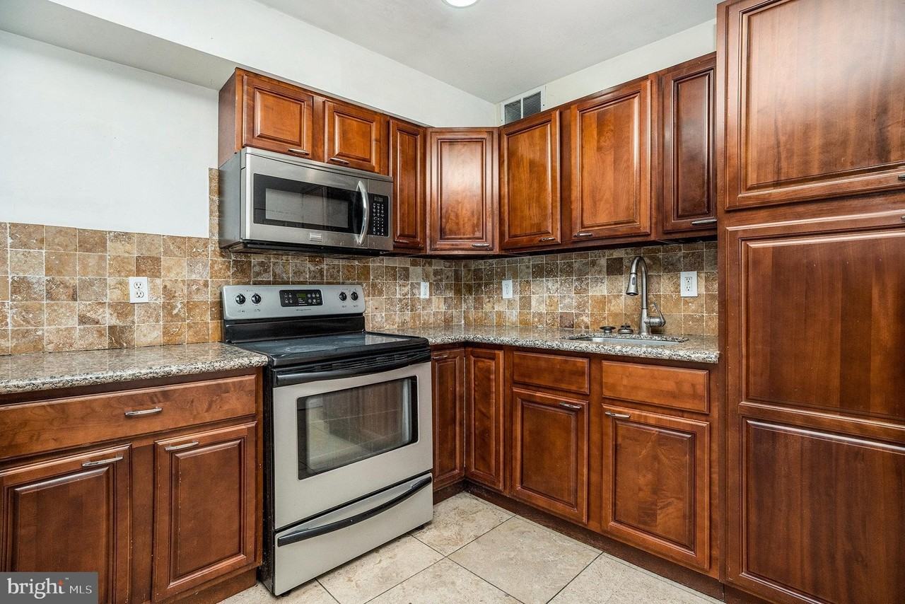 2027 N 15th St Unit 3 #3 - Photo 4 of 11