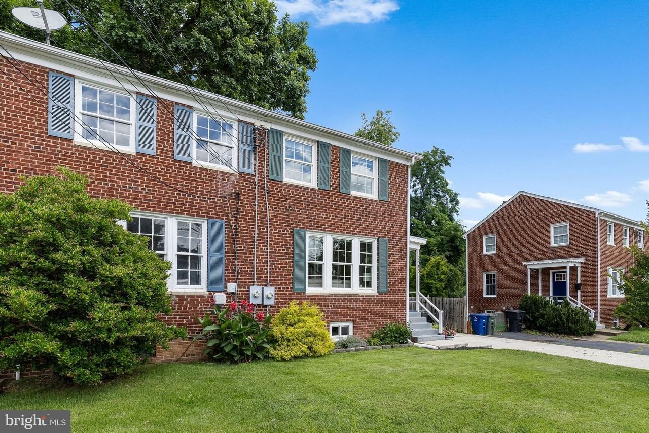 2613 S Troy St - Photo 4 of 35