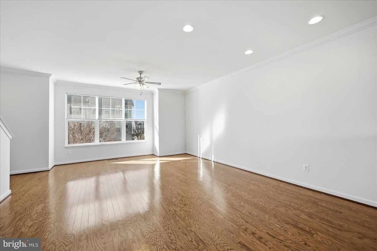 117 Rotunda Dr - Photo 7 of 22