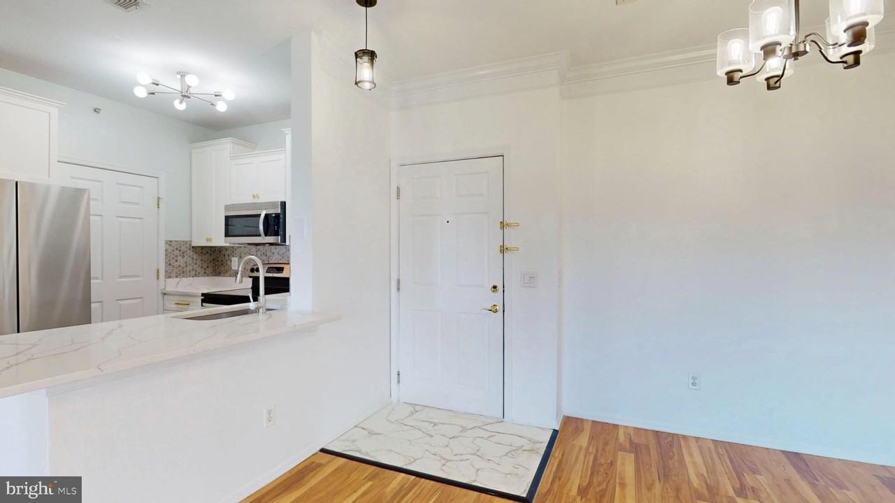 1591 Spring Gate Dr Unit 3406 #3406 - Photo 3 of 34