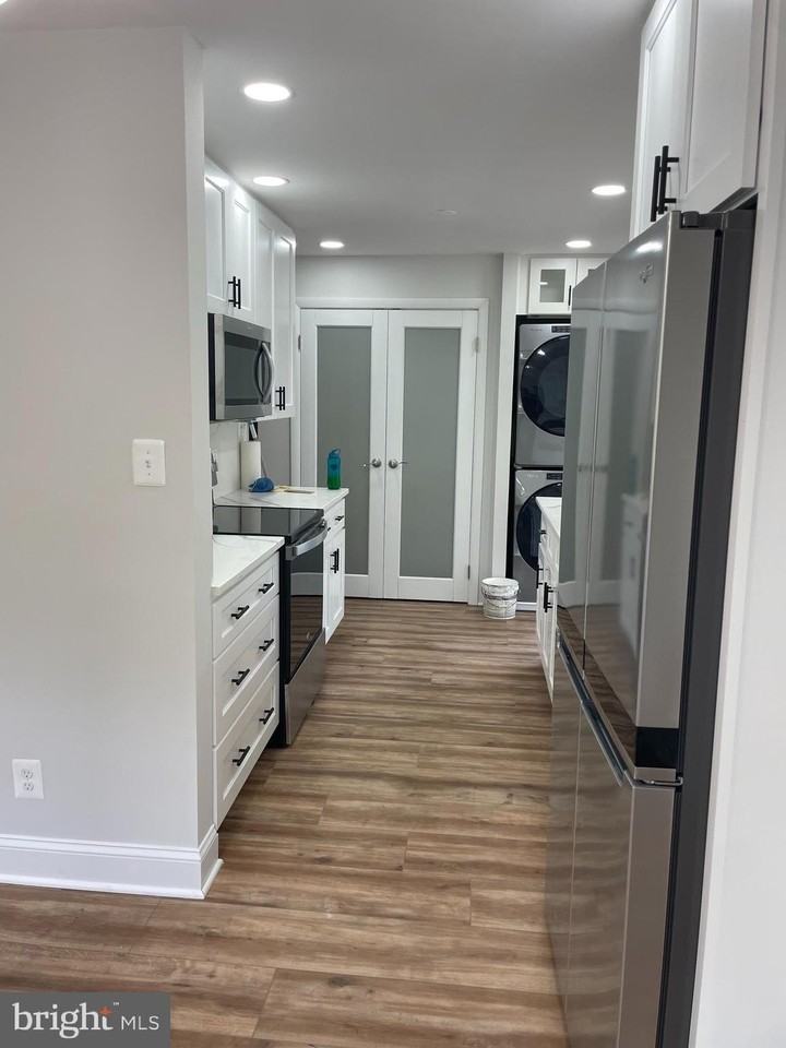 4617 N Chambliss St - Photo 7 of 37