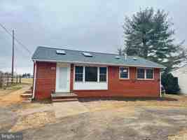 featured image of 110 N Madison St