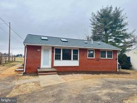 110 N Madison St - Photo 1 of 1