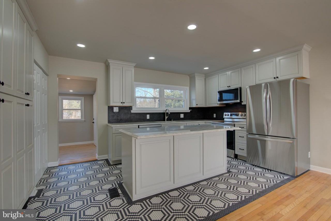 106 North St Ne - Photo 5 of 35