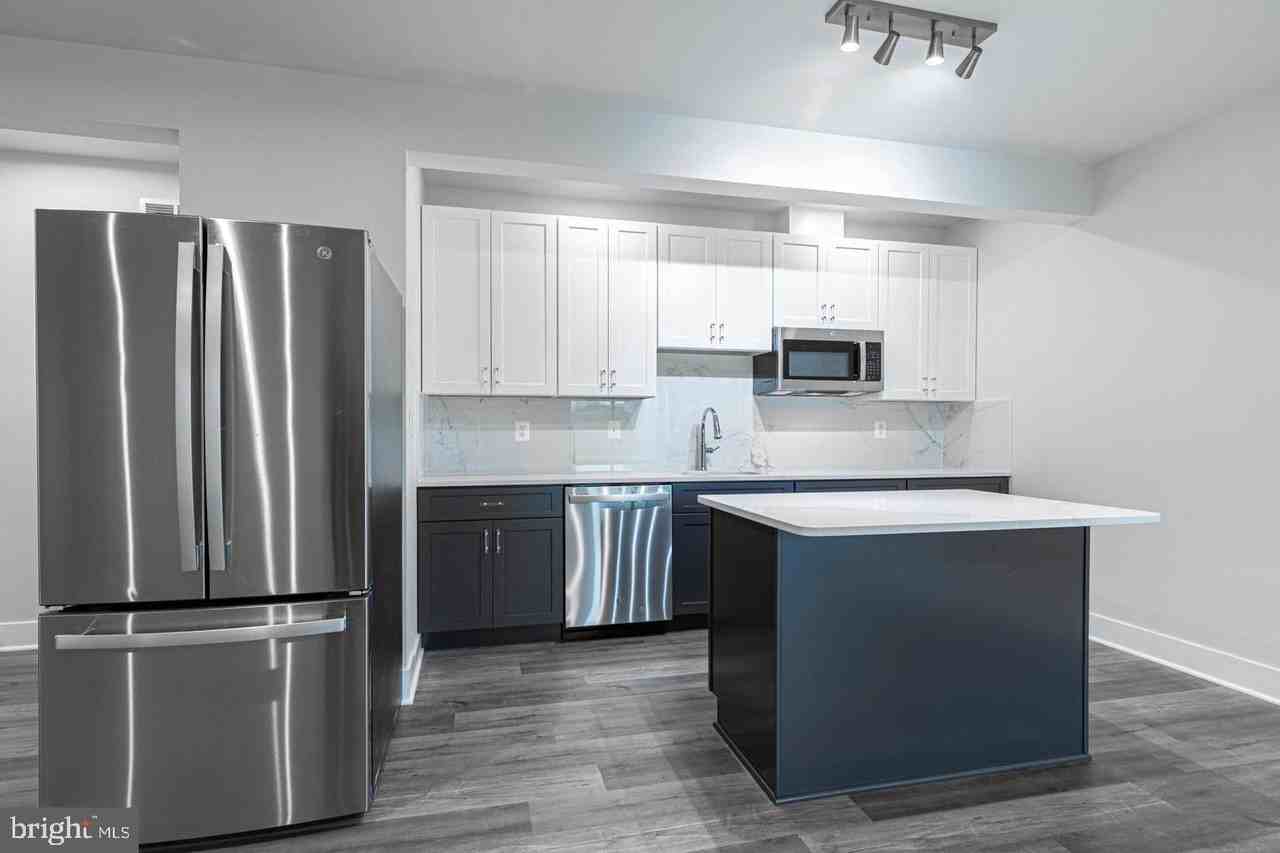 941BASEMEN Warlander Dr Sw - Photo 2 of 18