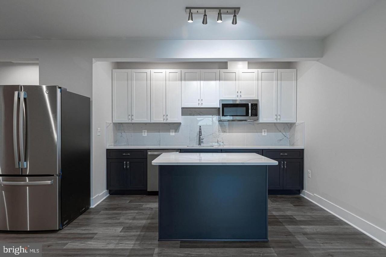 941BASEMEN Warlander Dr Sw - Photo 3 of 18