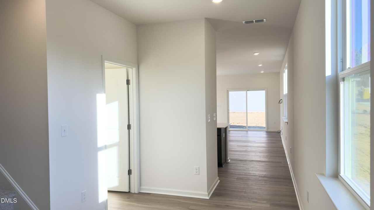 3000 Chrys St - Photo 6 of 26