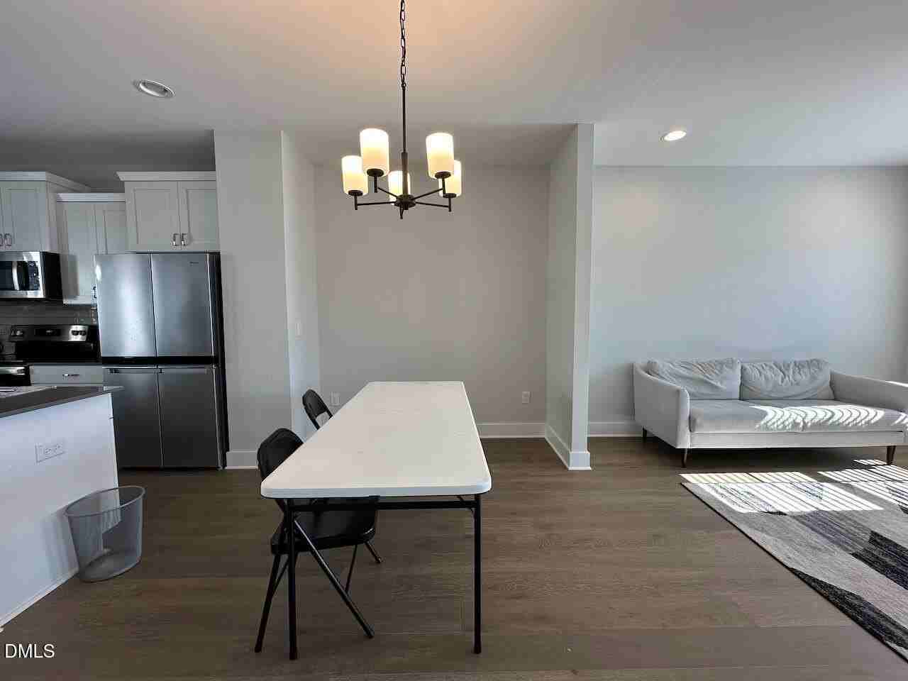 8524 Silsbee Dr - Photo 7 of 23