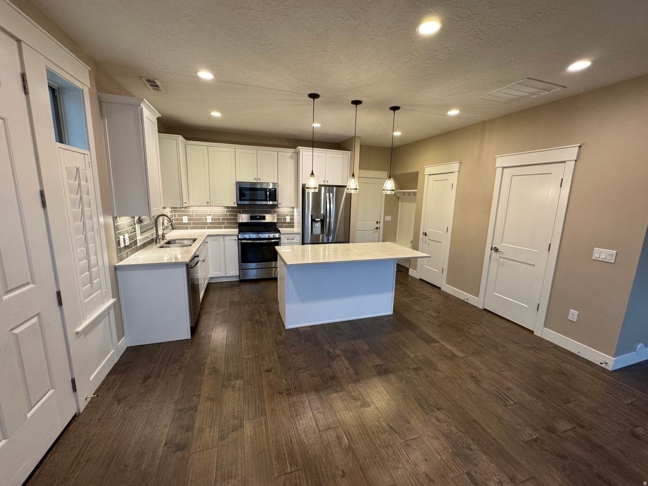 10555 S Sandy Sage Way - Photo 4 of 20