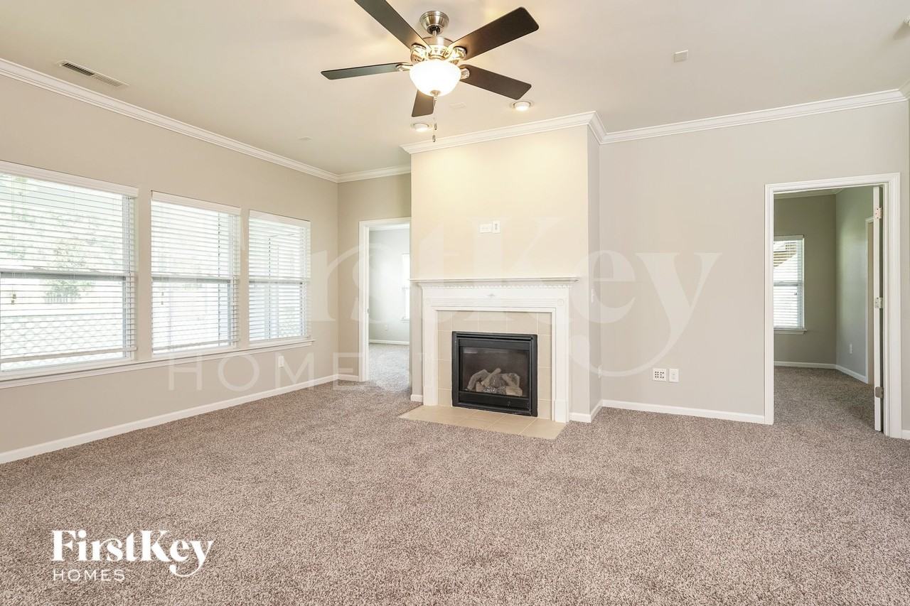 167 Scotch Moss Dr - Photo 2 of 19