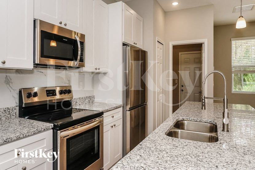 612 Reading St Se - Photo 7 of 16