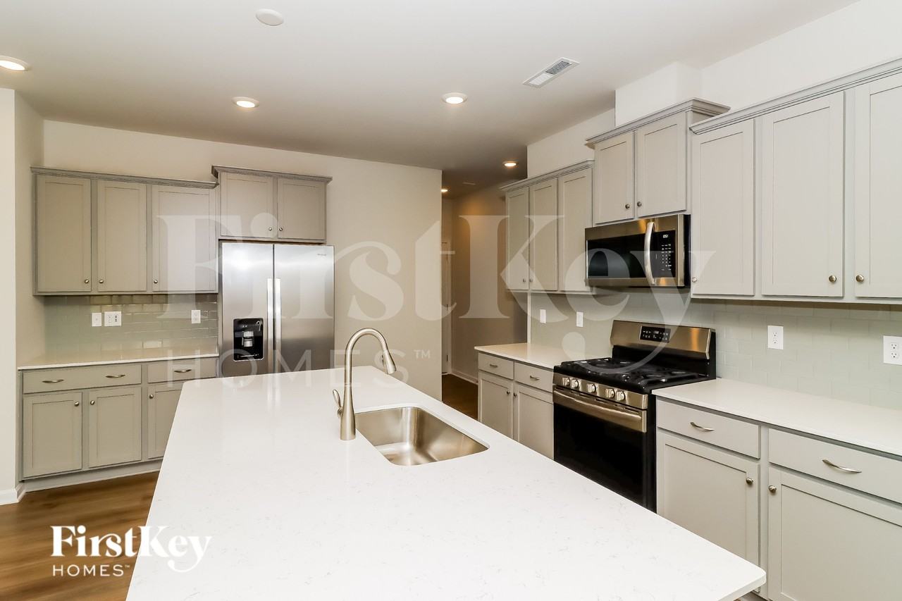 148 Olive Tea Ln - Photo 7 of 16